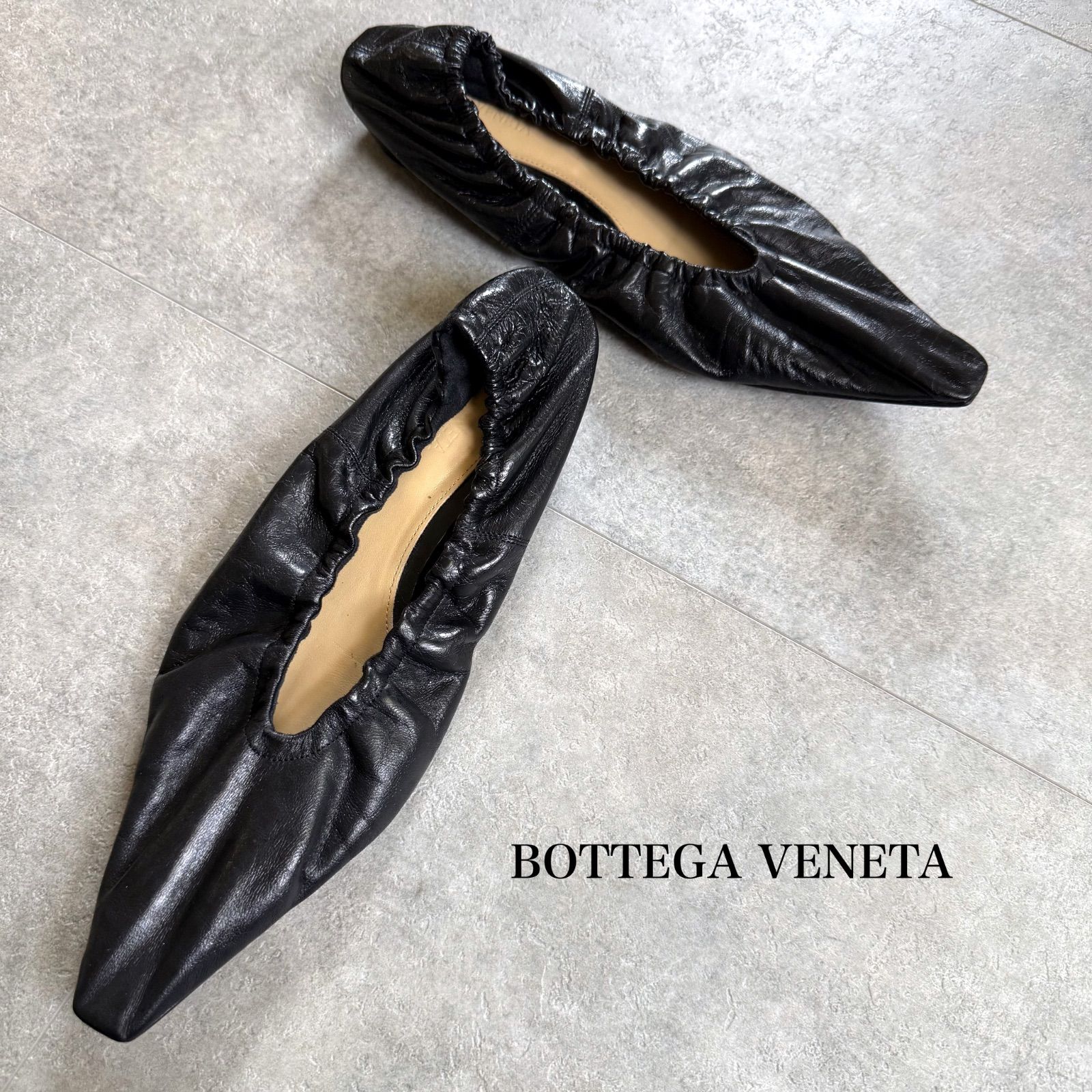 美品 BOTTEGA VENETA ボッテガヴェネタ アーモンド フラットシューズ