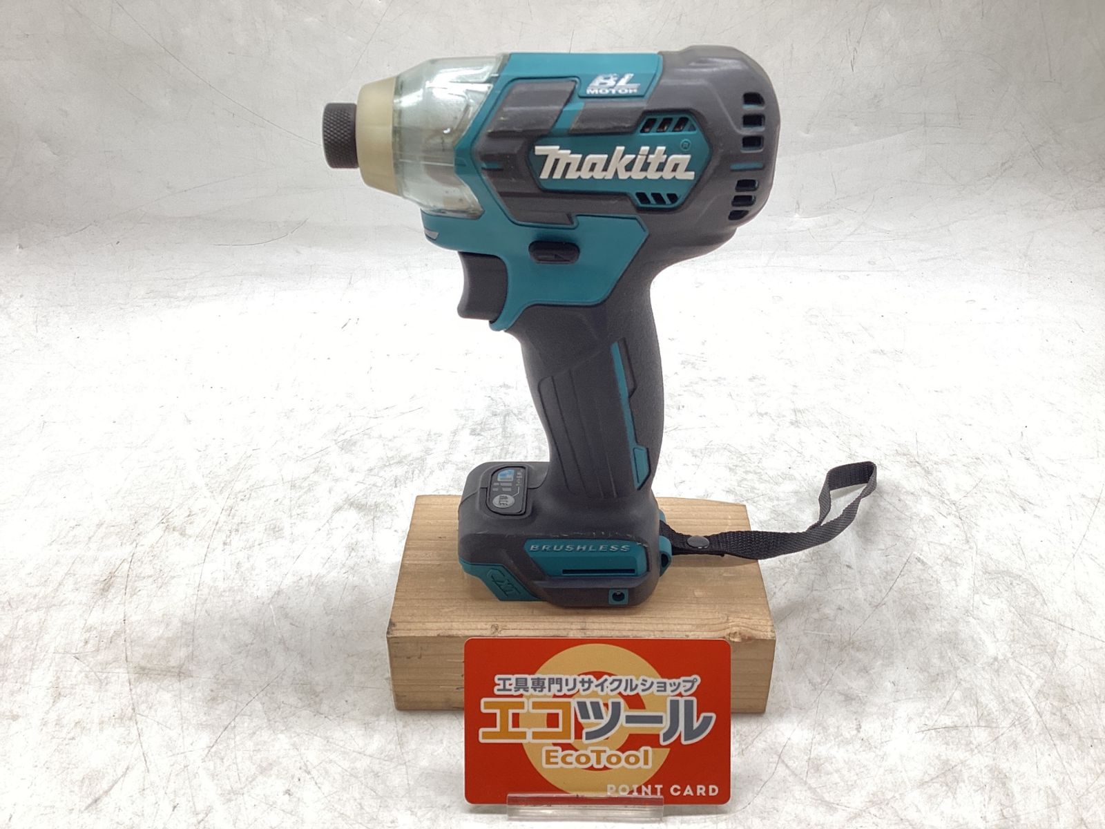 【中古品】Makita/マキタ TD111DZ ☆ 10.8v充電式インパクトドライバ(青) [IT_7YEHK][豊田][M04]