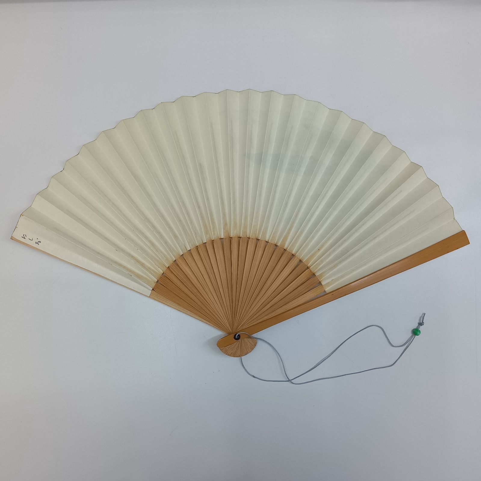 宮脇賣扇庵 純金 純白金（プラチナ）壽恵廣 日本京都 日本製 ☆ 宮脇賣扇庵 京都 ／ 鮎 ／ 義也古扇 ／ サイズ：扇子22.5cm
