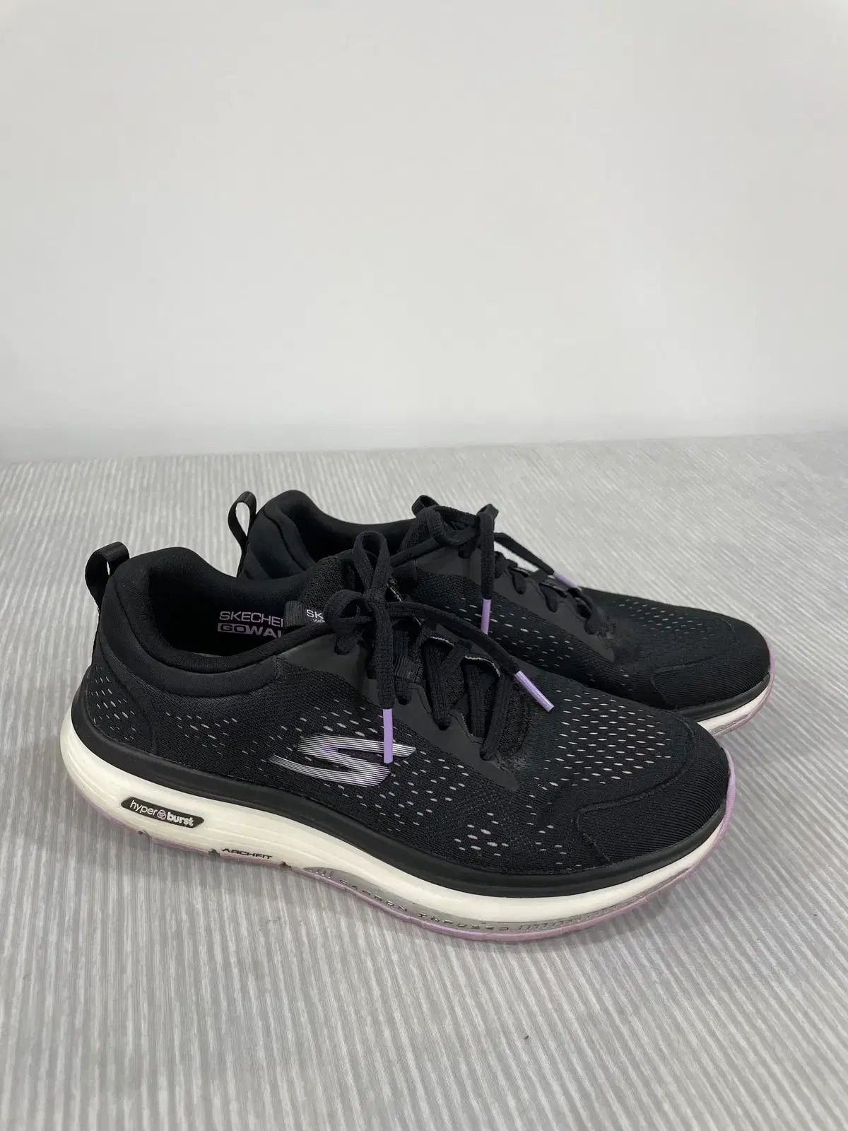 592) SKECHERS GO WALK Workout ウォーカー ランニングシューズ 250mm