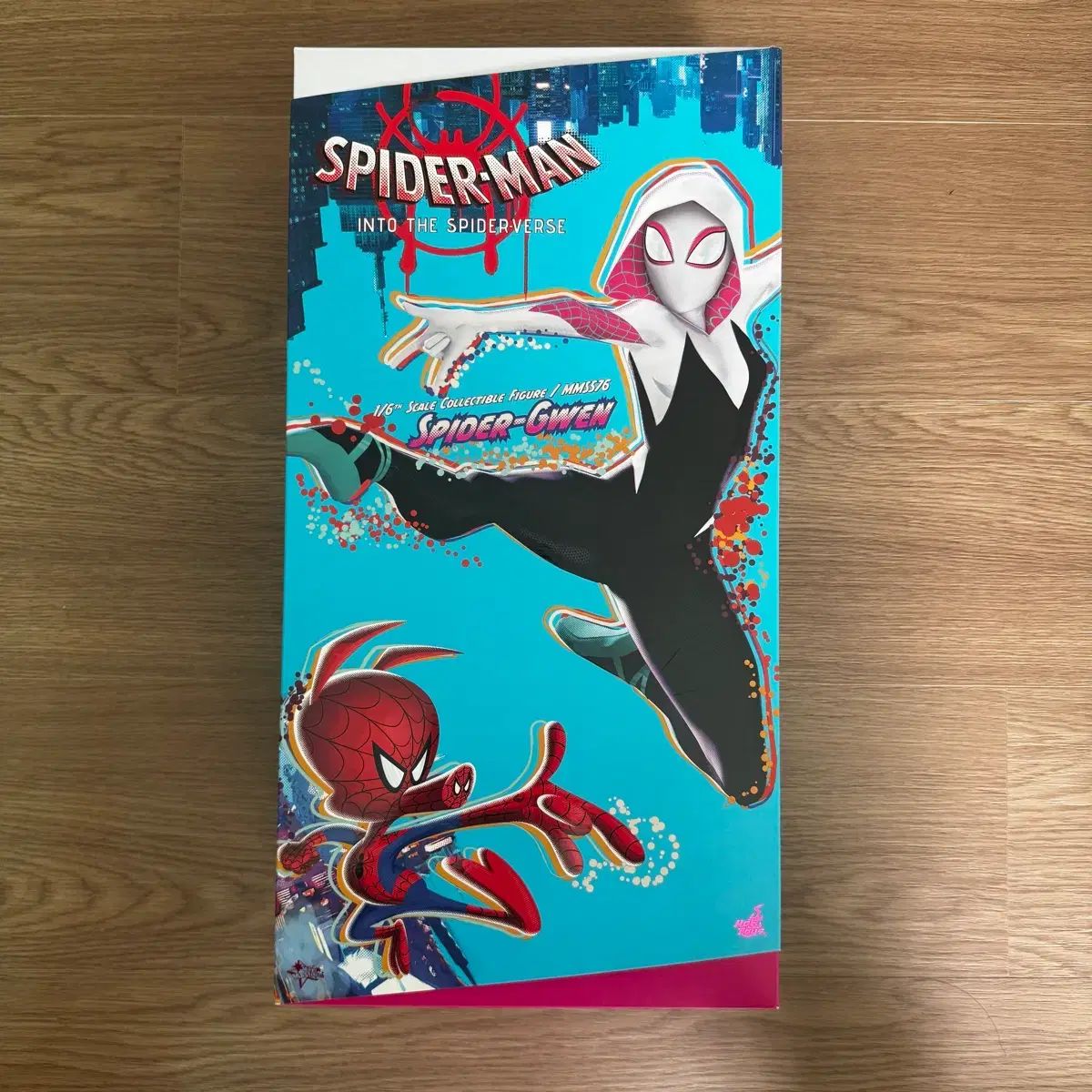 ホットトイズ スパイダーマン グウェン 1/6スケール フィギュア