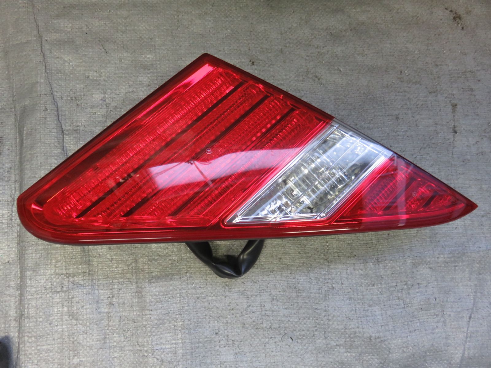 ☆SB386/点灯OK トヨタ セルシオ UCF30 UCF31 後期 純正 LED テール ☆SB386/点灯OK トヨタ セルシオ UCF30 UCF31 後期 純正 LED テール