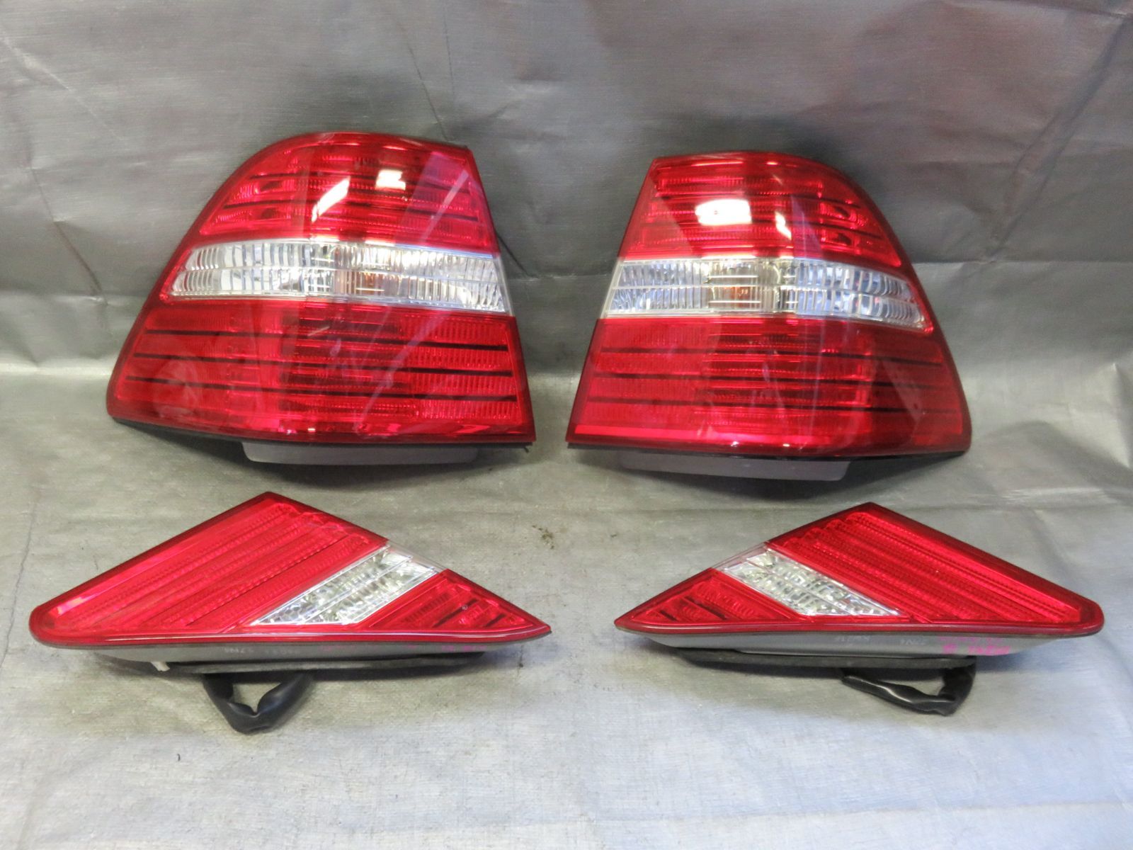 ☆SB386/点灯OK トヨタ セルシオ UCF30 UCF31 後期 純正 LED テール ☆SB386/点灯OK トヨタ セルシオ UCF30 UCF31 後期 純正 LED テール