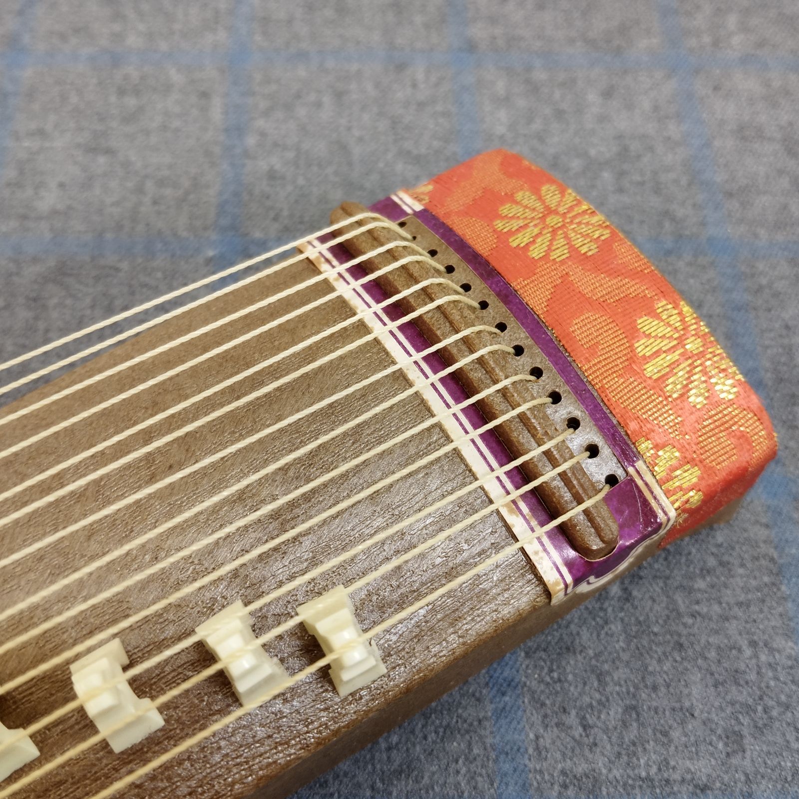 レトロ】琴 ミニサイズ 弦楽器 和楽器 十三弦 ミニチュア L2215 - メルカリ