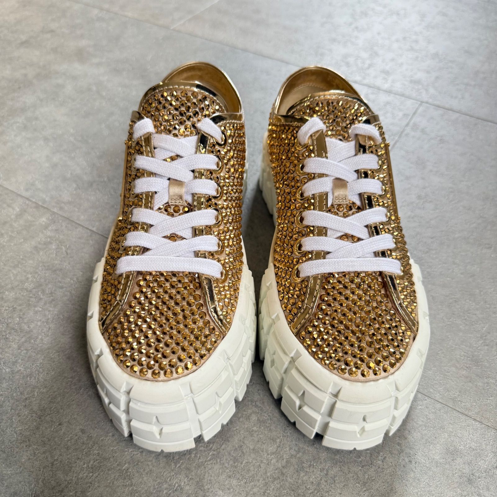 極美品 PRADA プラダ ダブルホイール スワロフスキー ゴールド Re