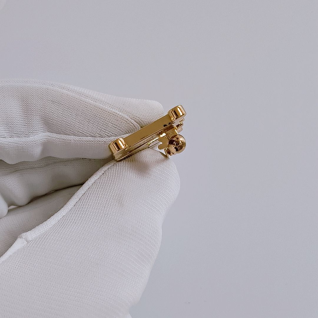 新品未使用・ヨーロッパ輸入品】Max Mara クリスタル ロゴ ブローチ
