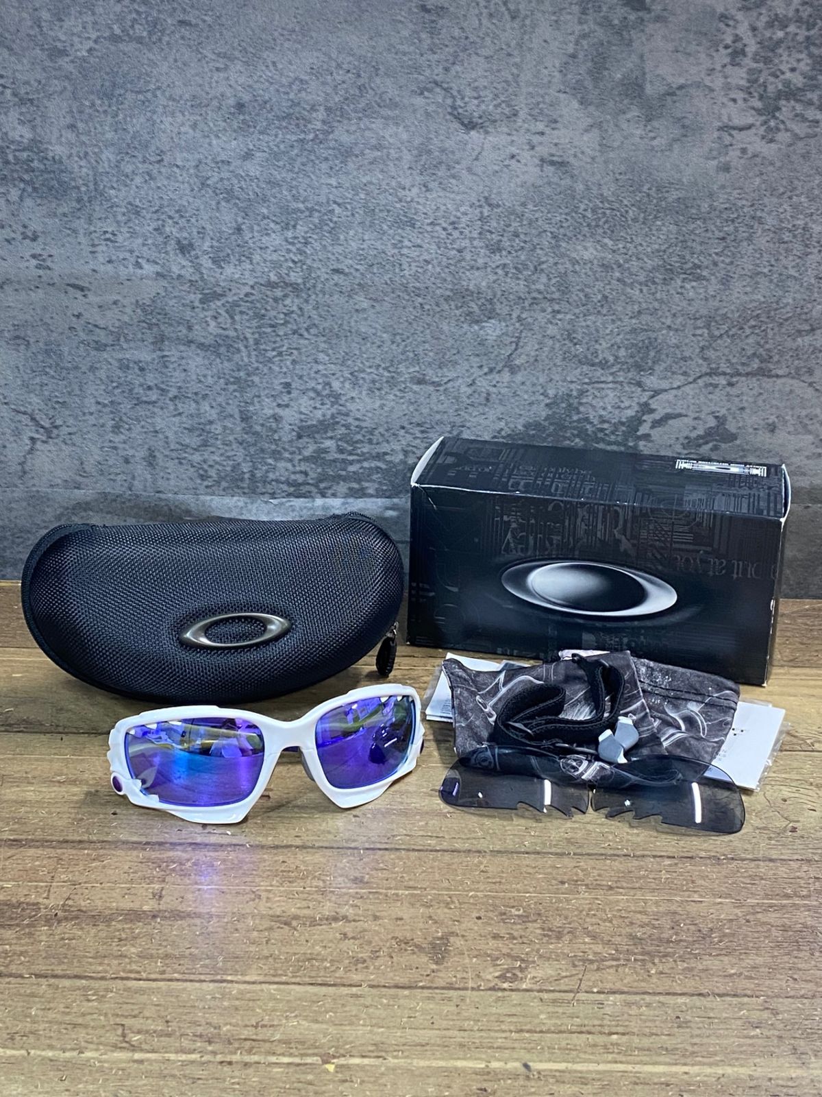 KE557 オークリー OAKLEY HALFJACKET 2.0 サングラス アイウェア 白 紫