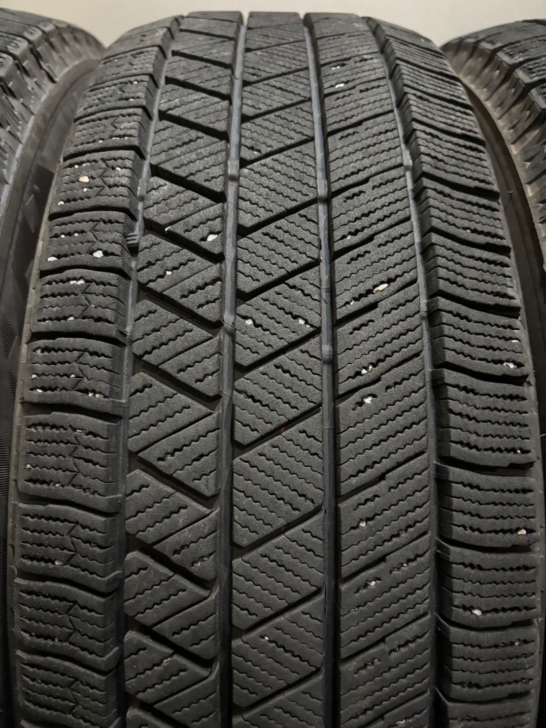 ☆195/65R15 BRIDGESTONE/VRX3 23年製 スタッドレス 4本 ブリヂストン ☆195/65R15 BRIDGESTONE/VRX3 23年製 スタッドレス 4本 ブリヂストン