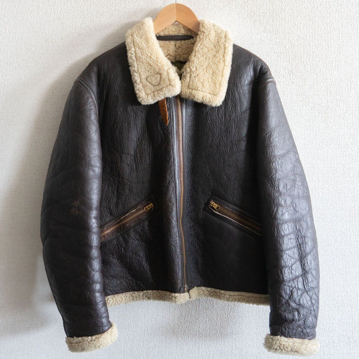 【雰囲気抜群】AERO LEATHER【D-1 ムートン フライトジャケット】40 レザー エアロレザー 26050418