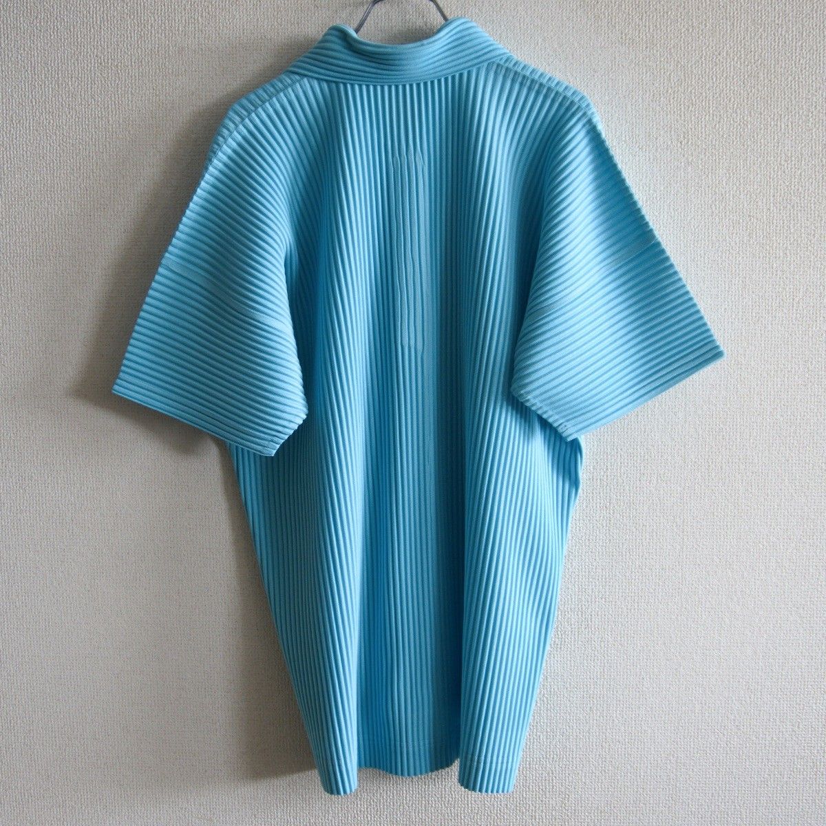 オムプリッセイッセイミヤケ　ポロシャツ　サイズ2 美品】 HOMME PLISSE ISSEY MIYAKE【プリーツ ポロシャツ】2 ブルー