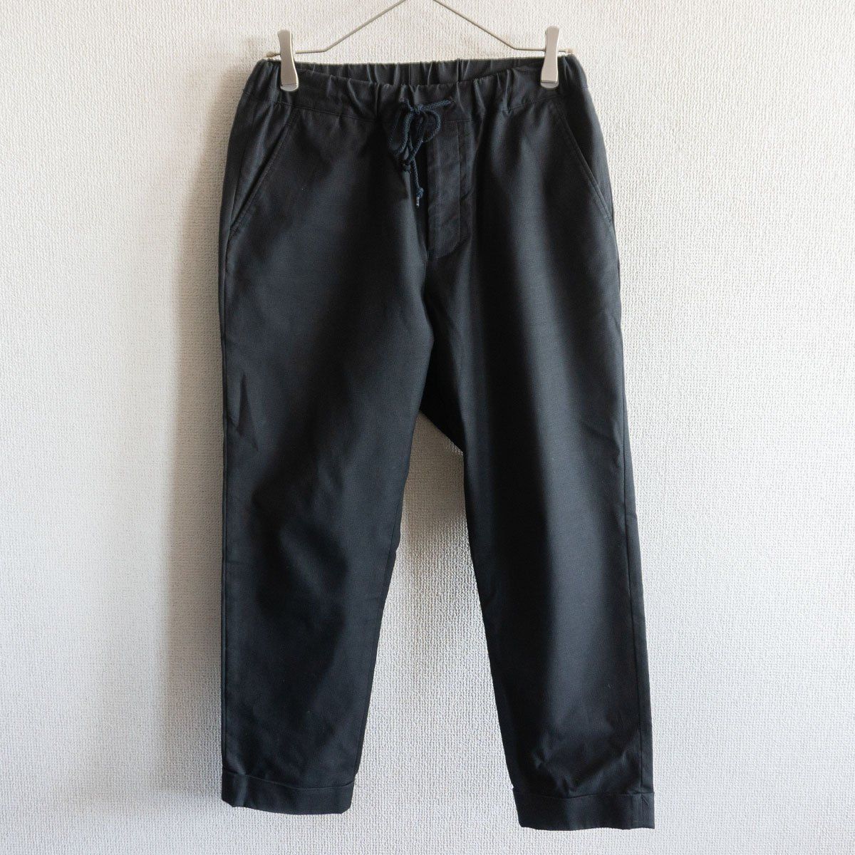 arts&science 秋冬　パンツ　黒　テーパード 美品】ARTS&SCIENCE 【テーパード パンツ】1ブラック コットン アーツ
