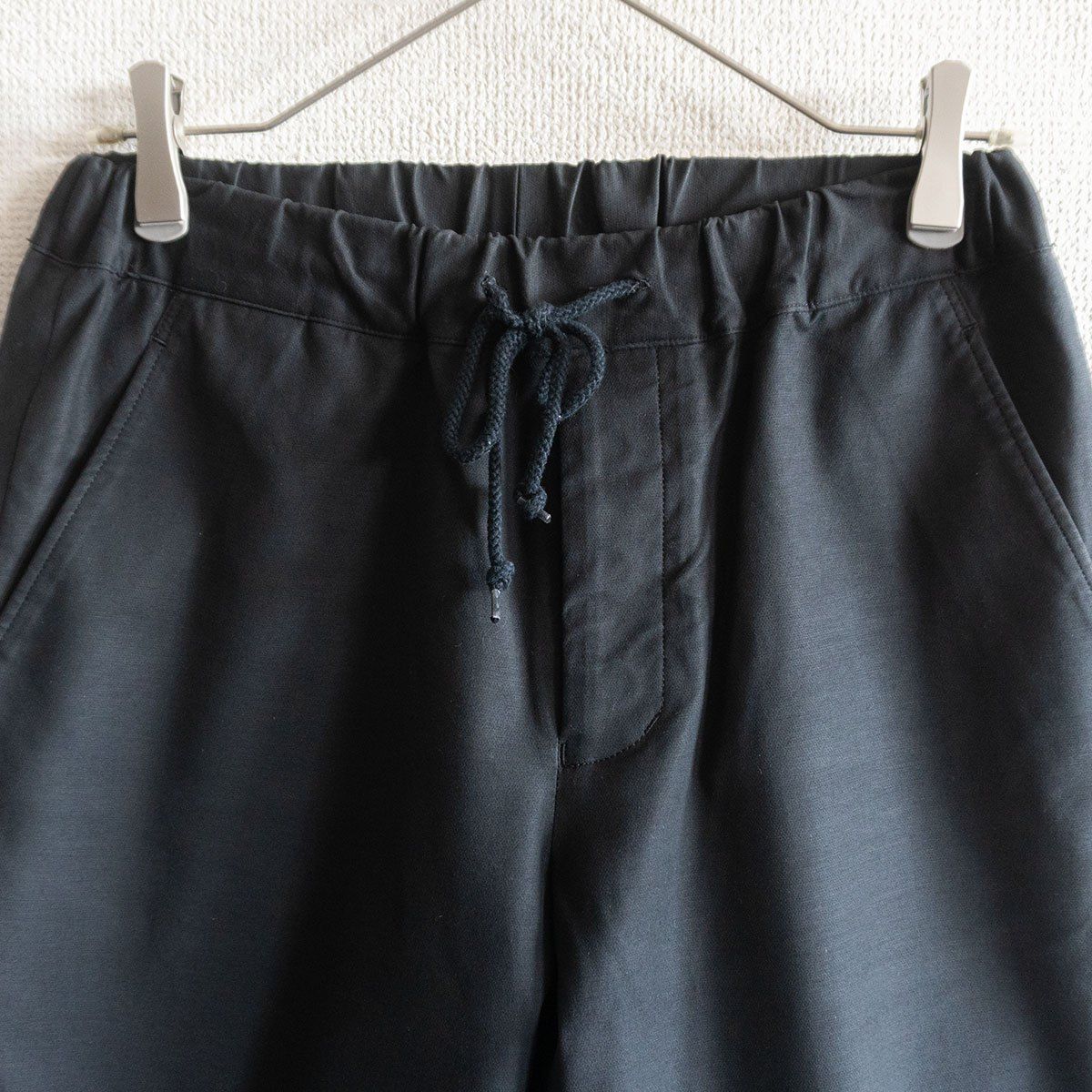 arts&science 秋冬　パンツ　黒　テーパード 美品】ARTS&SCIENCE 【テーパード パンツ】1ブラック コットン アーツ