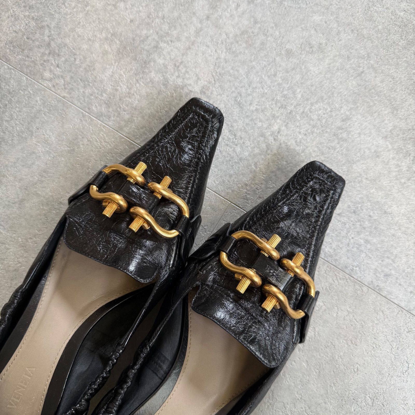 BOTTEGA VENETA ボッテガヴェネタ スクエアトゥパンプス レザー