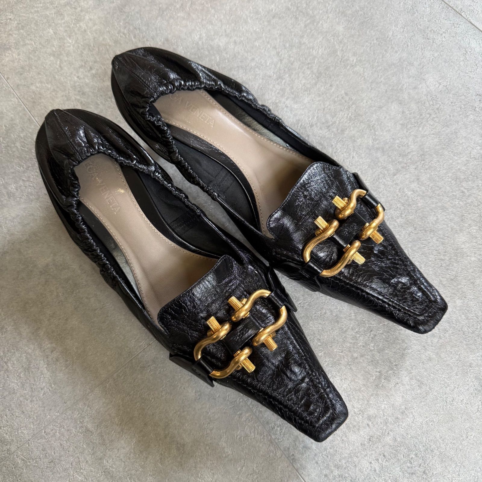BOTTEGA VENETA ボッテガヴェネタ マダム スクエアトゥパンプス レザー 