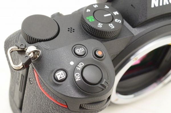 ☆極上美品☆ Nikon ニコン Z5 ボディ 元箱 付属品 Shot数 僅か 1,550