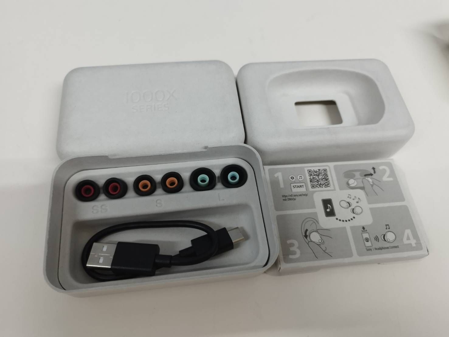 【中古】【美品】SONY WF-1000XM5 箱、付属品込み 純正】SONY WF-1000XM5 ブラック 付属品/外箱のみ！ - メルカリ