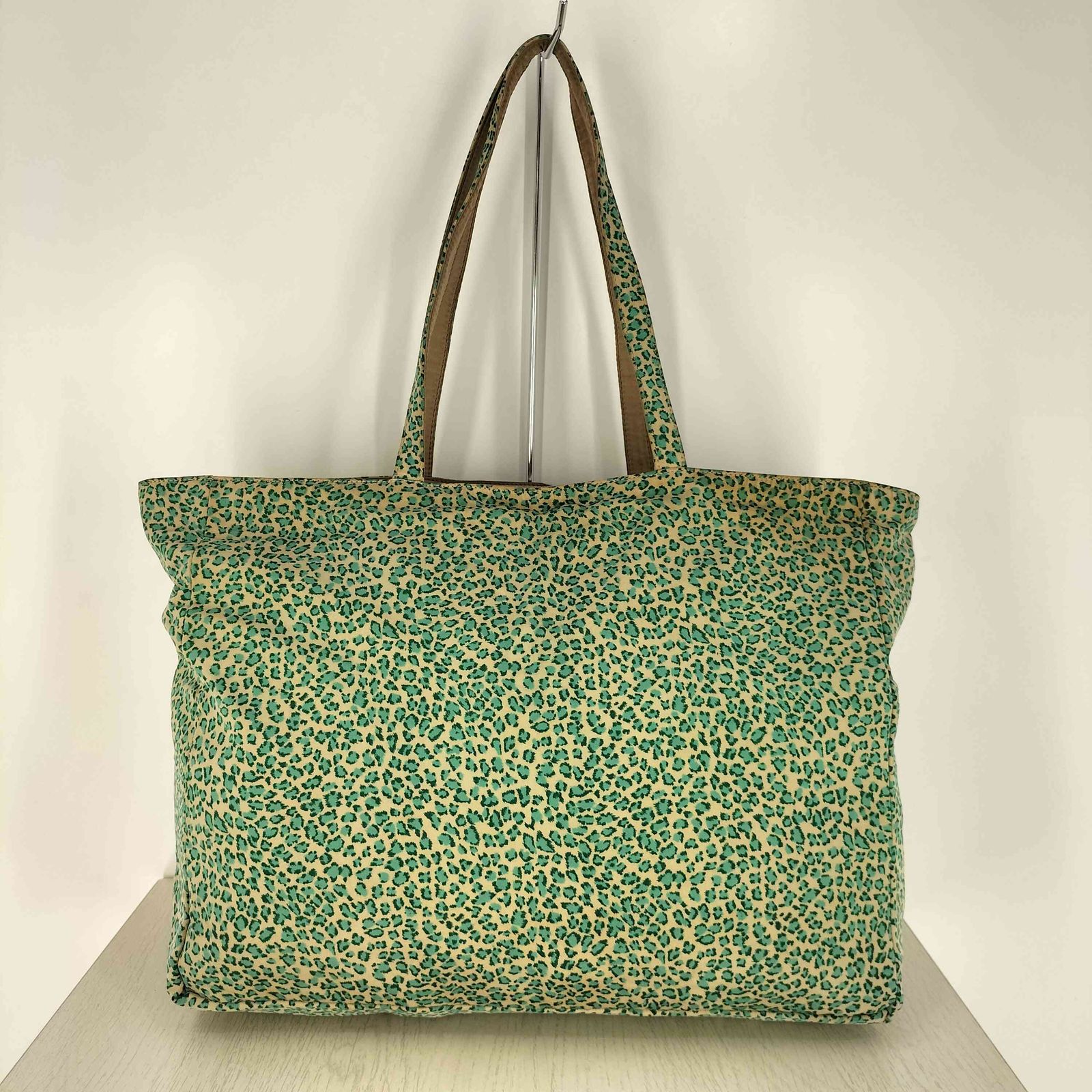 ボッテガヴェネタ BOTTEGA VENETA レオパード トートバッグ レディース