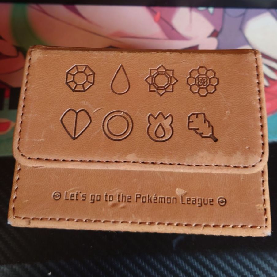 GYM BADGES KT BROWN フリップデッキケース - メルカリ