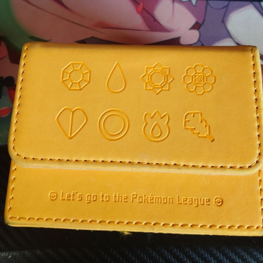 GYM BADGES KT YELLOW フリップデッキケース - メルカリ