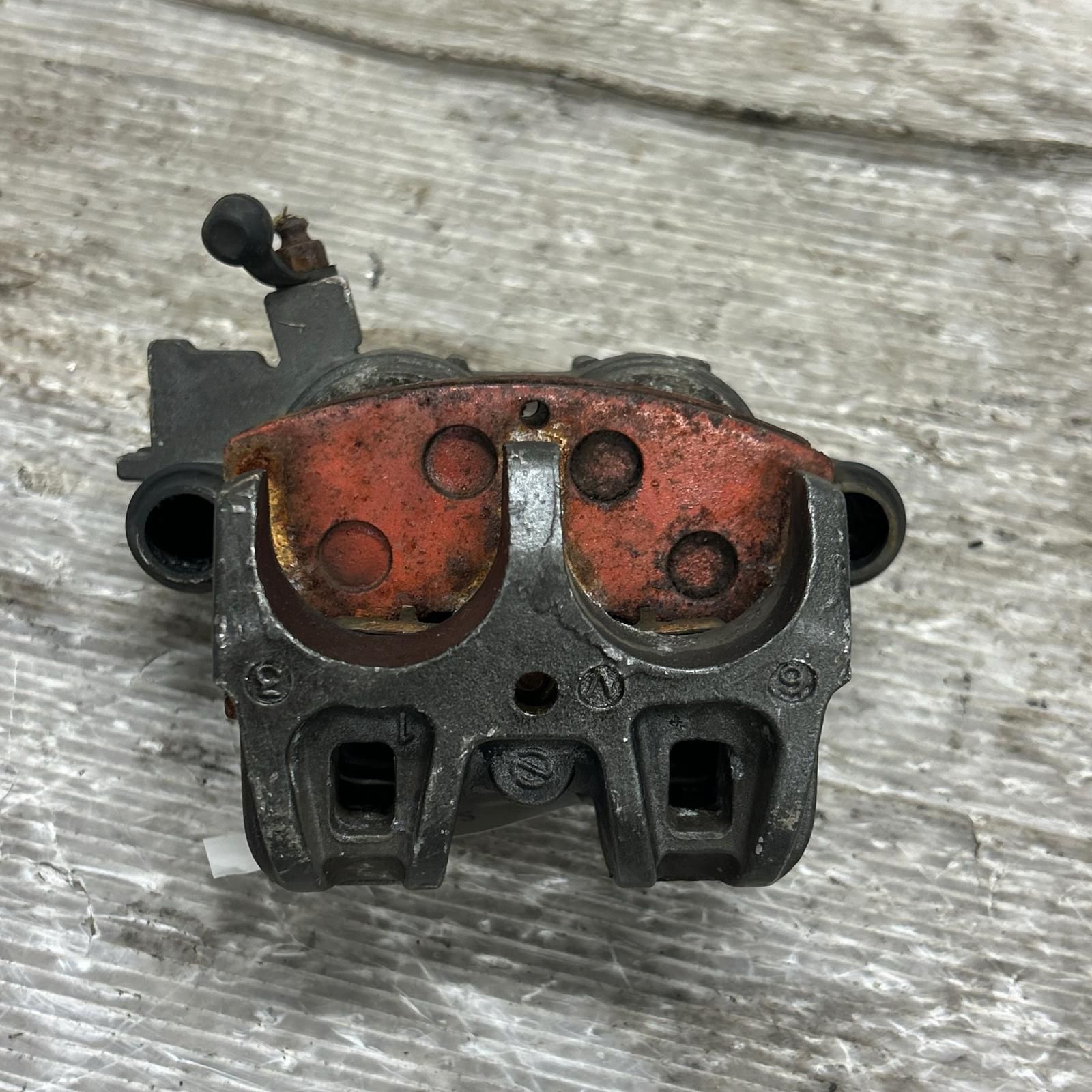 HONDA CBX400F リヤ　キャリパー ホンダ [Y-250228-5] HONDA CBX400F リアキャリパー 30パイ ホンダ - メルカリ