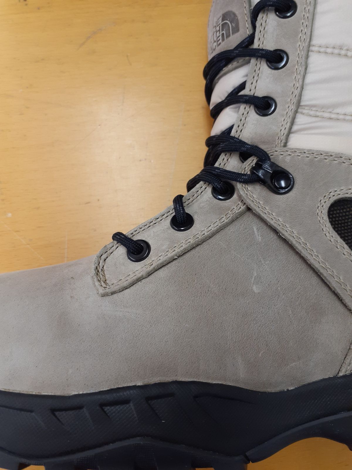 THE NORTH FACE MEN'S THERMOBALL BOOT ZIP-UP S-403 THE NORTH FACE MEN'S THERMOBALL BOOT ZIP-UP S-403