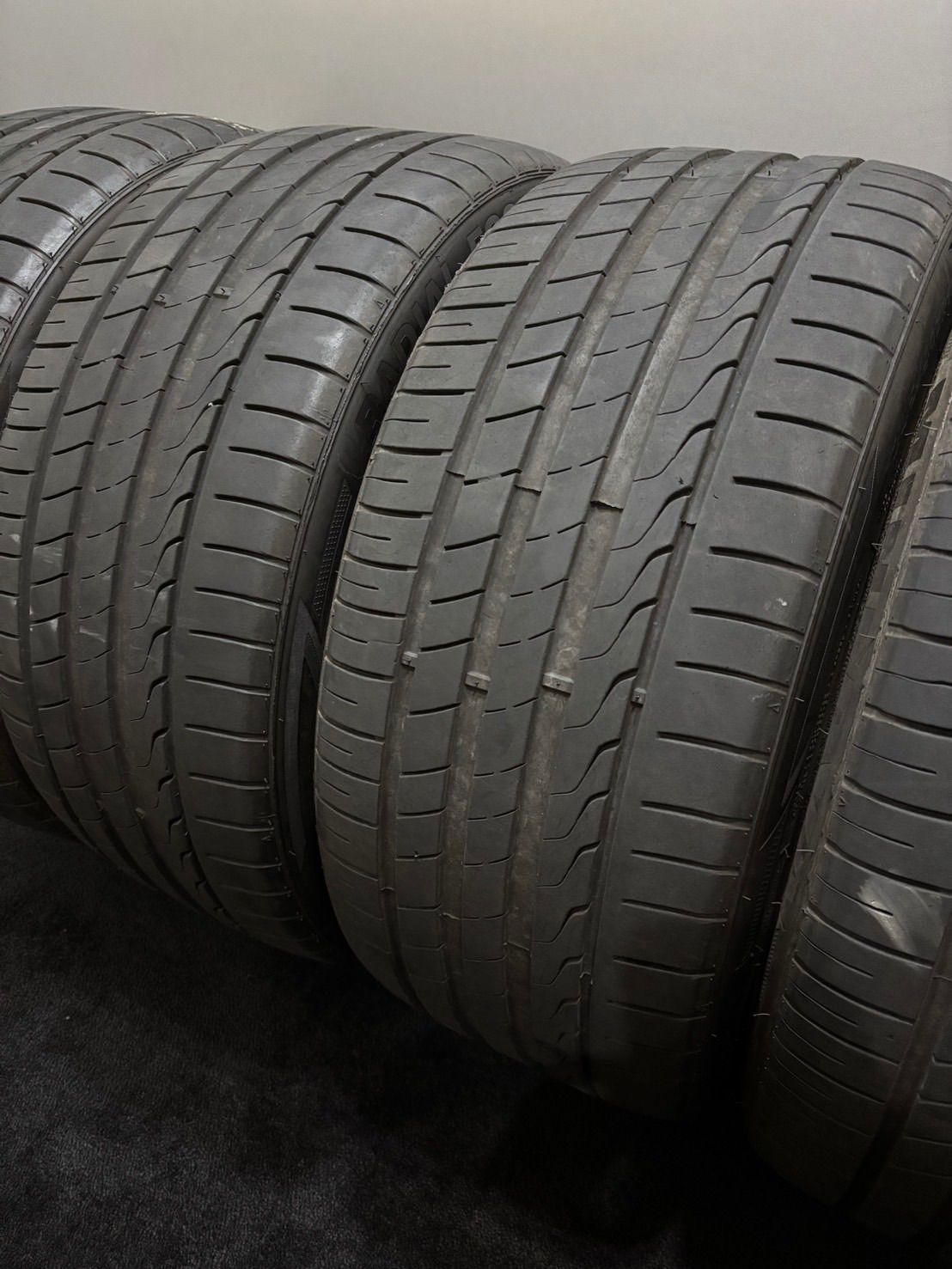 ★245/40ZR18 MINERVA/RADIAL F205 22年製 夏タイヤ サマータイヤ 4本 (南6-M227)