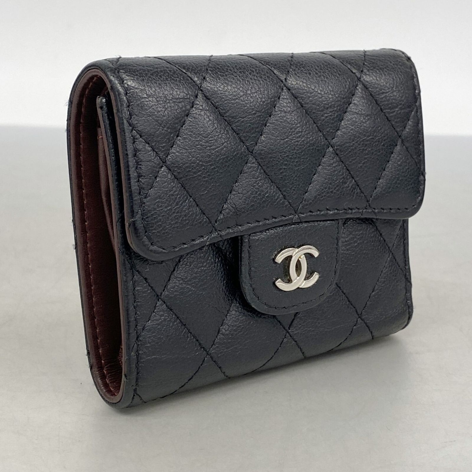 シャネル(Chanel) シャネル 三つ折り財布 マトラッセ キャビアスキン