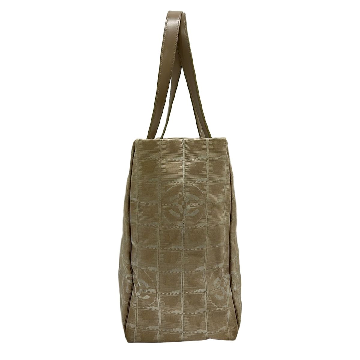 CHANEL(シャネル) トートバッグ ニュートラベルライントートMM