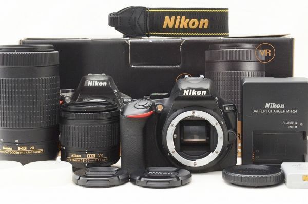 ☆良品☆ Nikon ニコン D5600 ダブルズームレンズキット 元箱 付属品 Shot数 11,000枚前後 ♯26051302