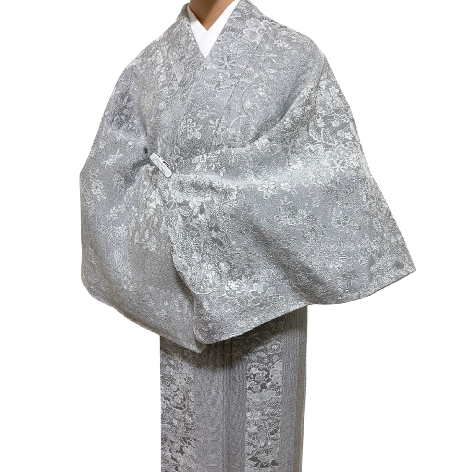 R-1666　着物　袷　絹　裄63センチ　身丈(背)145センチ 一部しつけ糸付き　作家物