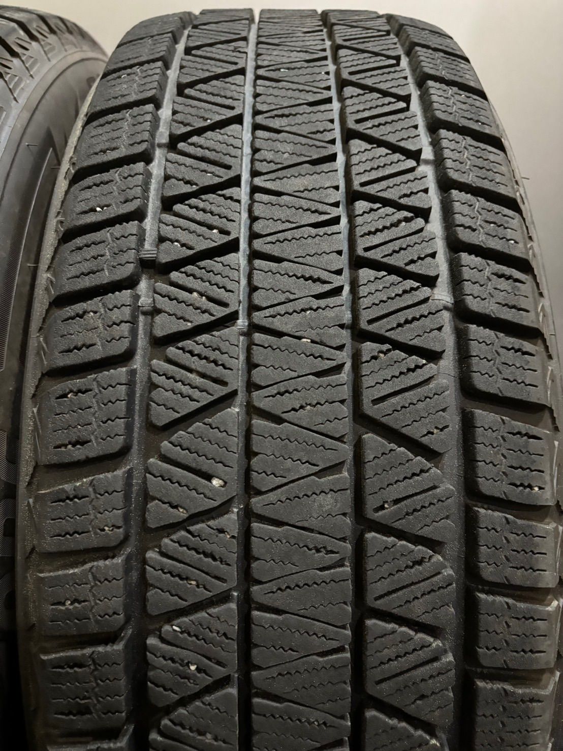 ★235/60R18 BRIDGESTONE/DM-V3 23年製 SR 18インチ 7.5J +48 114.3 5H スタッドレス 4本 エクストレイル CX-5 (南8-M229) ★235/60R18 BRIDGESTONE/DM-V3 23年製 SR 18インチ 7.5J +48 114.3 5H スタッドレス 4本 エクストレイル CX-5 (南8-M229)