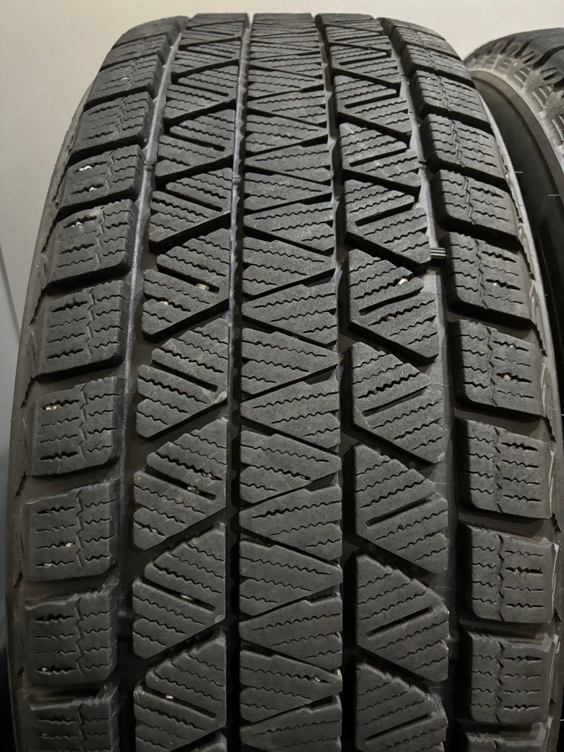 ★235/60R18 BRIDGESTONE/DM-V3 23年製 SR 18インチ 7.5J +48 114.3 5H スタッドレス 4本 エクストレイル CX-5 (南8-M229) ★235/60R18 BRIDGESTONE/DM-V3 23年製 SR 18インチ 7.5J +48 114.3 5H スタッドレス 4本 エクストレイル CX-5 (南8-M229)