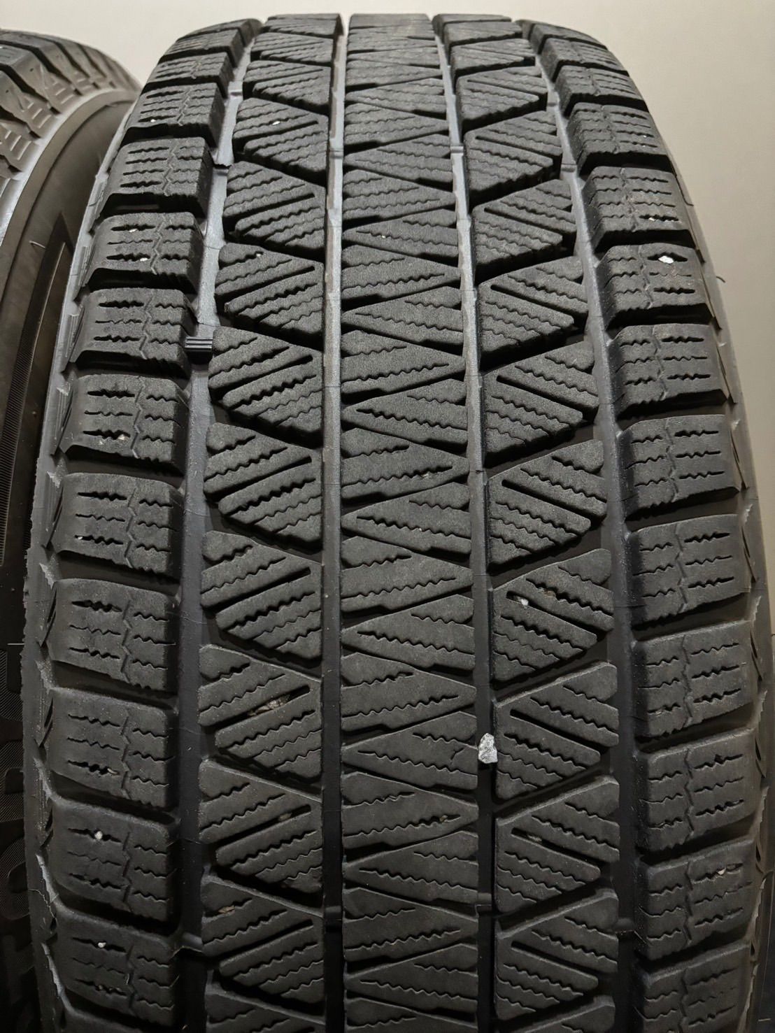 ★235/60R18 BRIDGESTONE/DM-V3 23年製 SR 18インチ 7.5J +48 114.3 5H スタッドレス 4本 エクストレイル CX-5 (南8-M229) ★235/60R18 BRIDGESTONE/DM-V3 23年製 SR 18インチ 7.5J +48 114.3 5H スタッドレス 4本 エクストレイル CX-5 (南8-M229)
