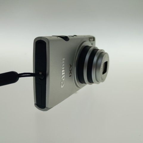 Canon IXY 220F Silver コンパクトデジタルカメラ - メルカリ