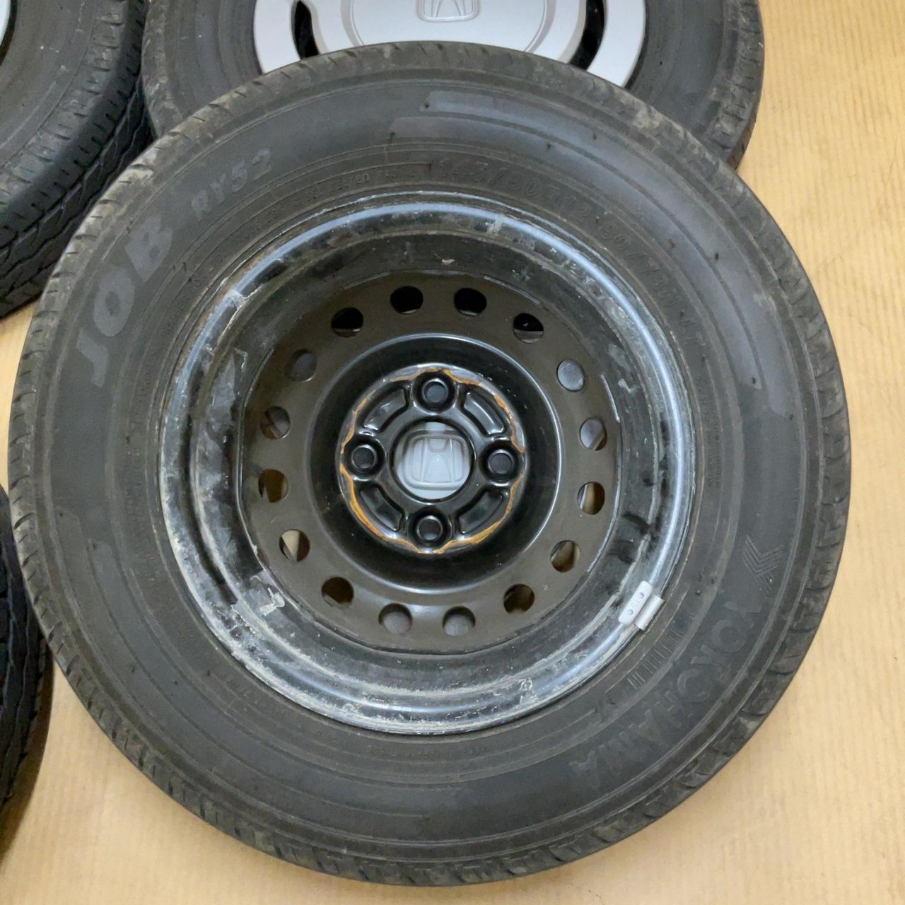 ホンダ純正スチールホイール YOKOHAMA JOB RY52 145/80R12 タイヤ ホンダ純正スチールホイール YOKOHAMA JOB RY52 145/80R12 タイヤ