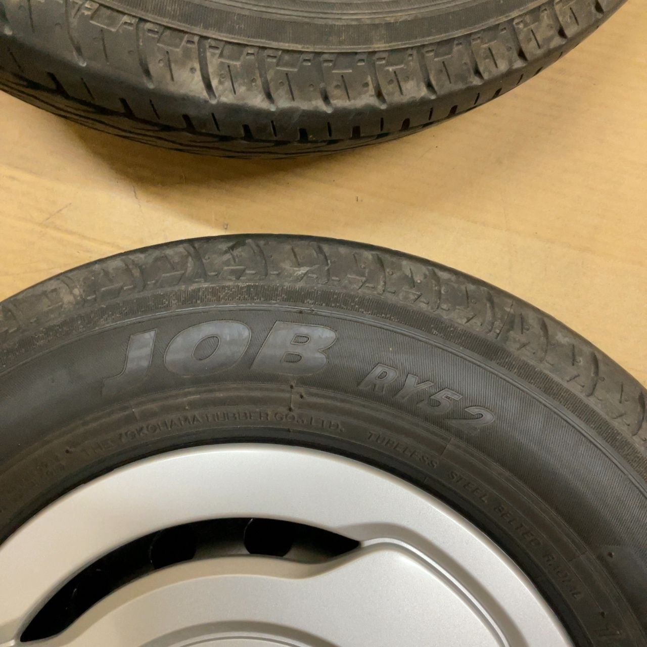 ホンダ純正スチールホイール YOKOHAMA JOB RY52 145/80R12 タイヤ ホンダ純正スチールホイール YOKOHAMA JOB RY52 145/80R12 タイヤ
