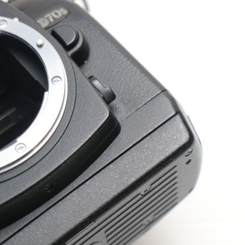 ✨️最終在庫処分✨Nikon D70s✨Wレンズ付 即購入OK 動作◎ 超美品 Nikon D70s ブラック ボディ 即日発送 Nikon デジタル一眼 本体