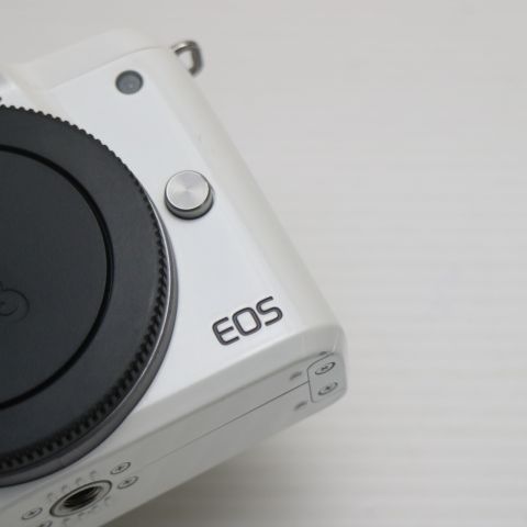 超美品 EOS Kiss M ボディ ホワイト 即日発送 Canon ミラーレス一眼