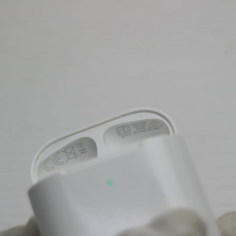 美品 Airpods 第2世代 ホワイト 即日発送 Apple 土日祝発送OK 03000