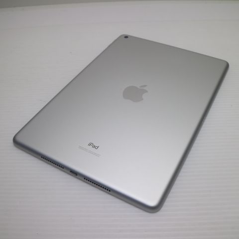 新品同様 iPad 第8世代 Wi-Fi 32GB シルバー 即日発送 タブレット