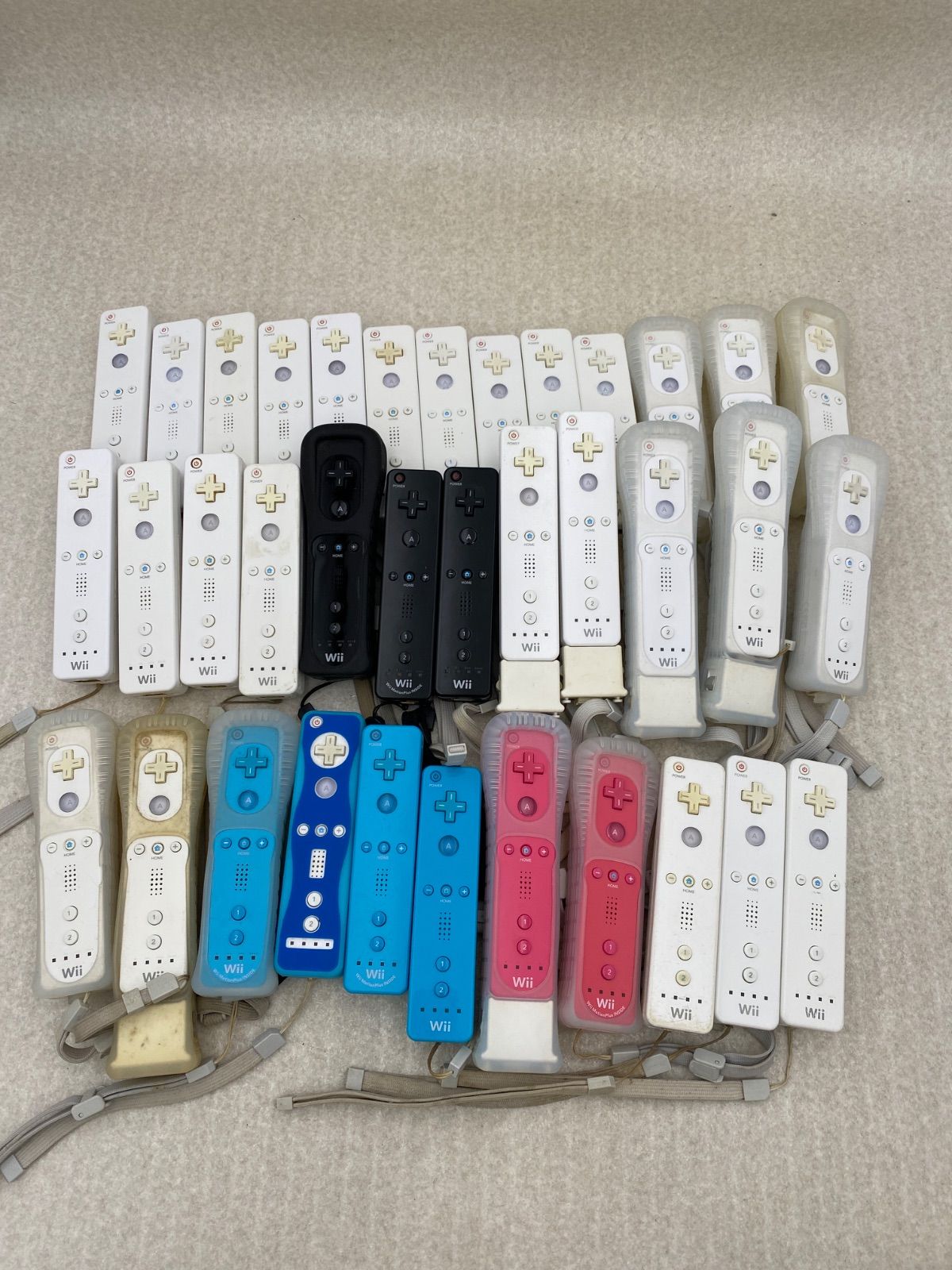 Wii　リモコン　コントローラー　まとめ売り　50点　ジャンク
