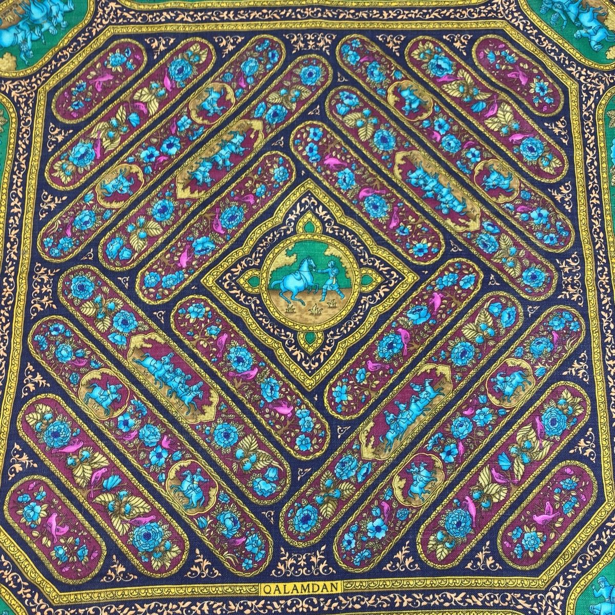 HERMES エルメス QALAMDAN カレ90 ネイビー マルチカラー シルク