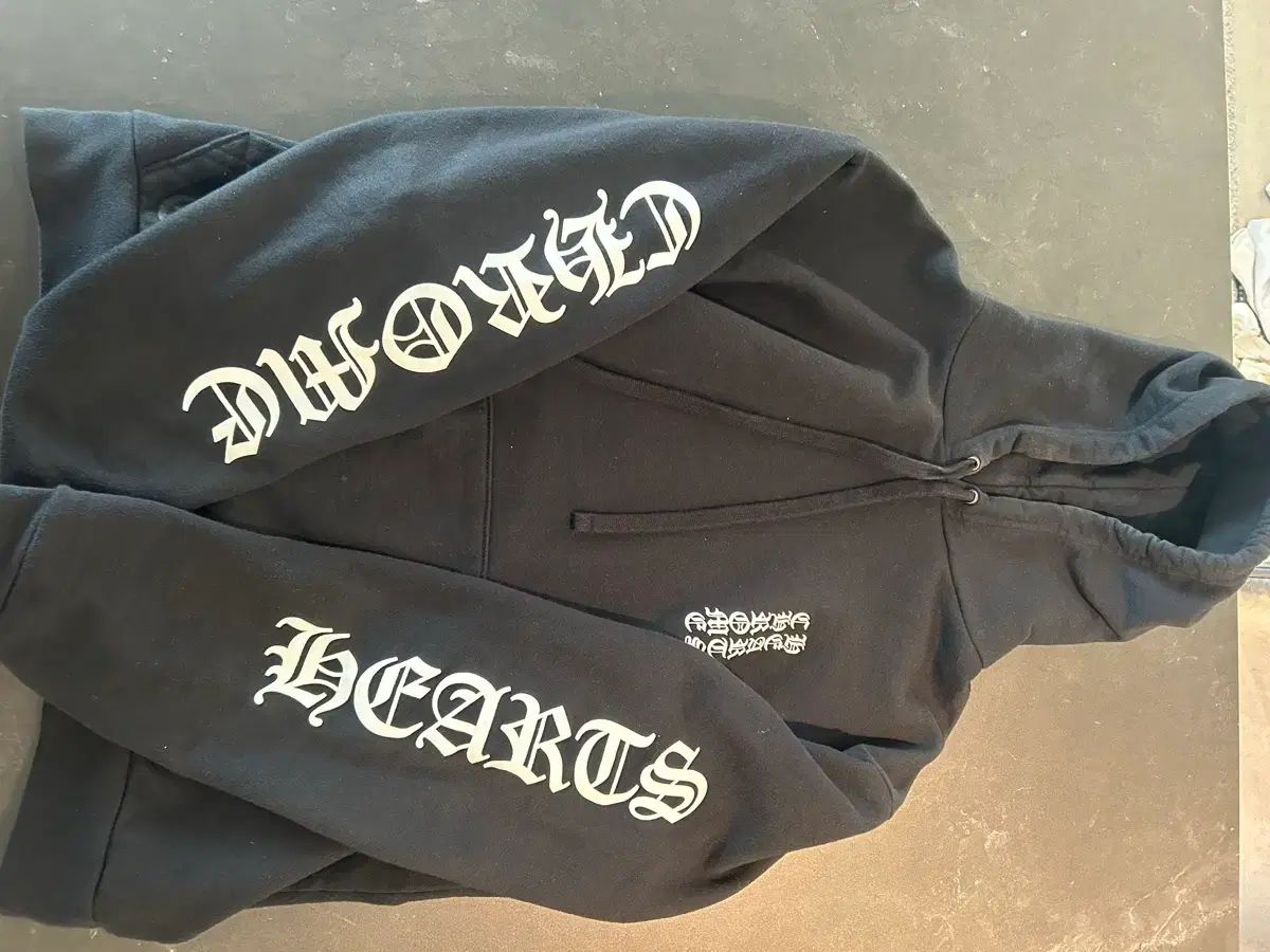 クロムハーツ バーティカル ロゴ フーディー Tシャツ m