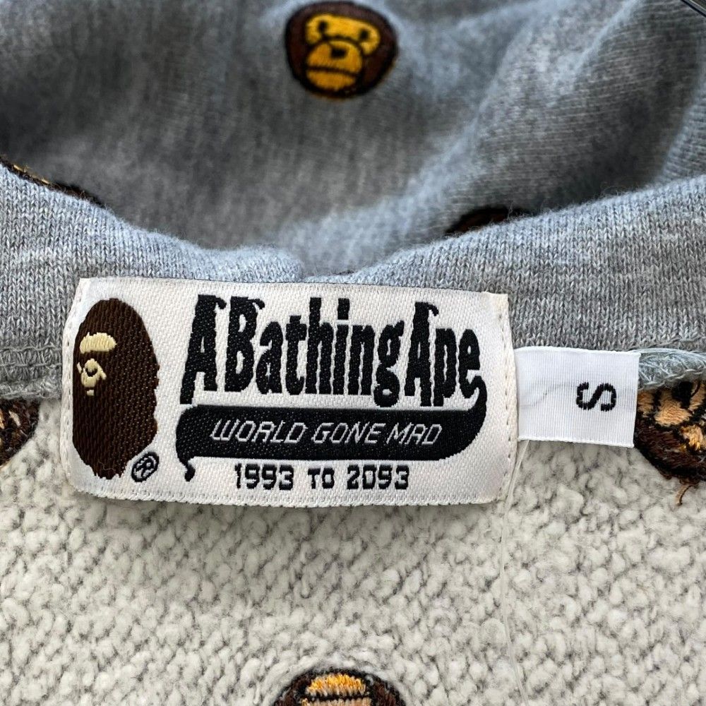 A BATHING APE マイロ キャラクター 刺繍 ダブルジップ パーカー フーディー Sサイズ A BATHING APE マイロ キャラクター 刺繍 ダブルジップ パーカー フーディー Sサイズ