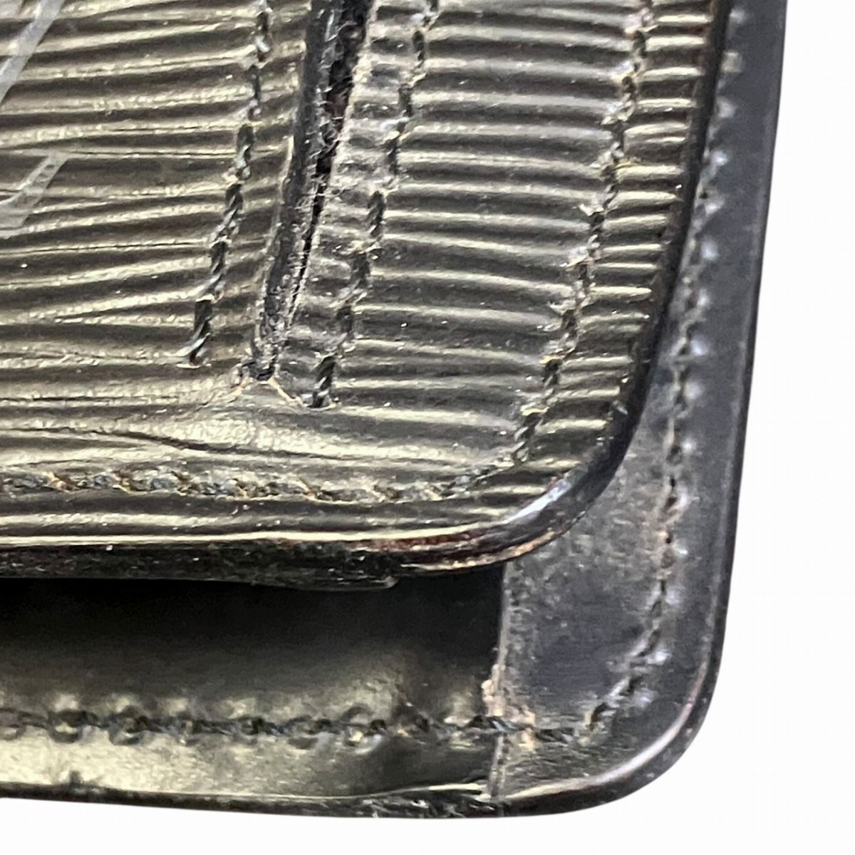ルイ・ヴィトン LOUIS VUITTON ポシェットセリエ ドラゴンヌ エピ ハンドバッグ レザー M52612 メンズ ルイ・ヴィトン LOUIS VUITTON ポシェットセリエ ドラゴンヌ エピ ハンドバッグ レザー M52612 メンズ