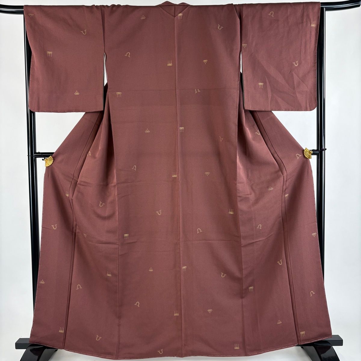 在庫一掃】 【美品】 小紋 身丈163cm 裄丈67cm M 袷 矢羽根 王冠 金彩