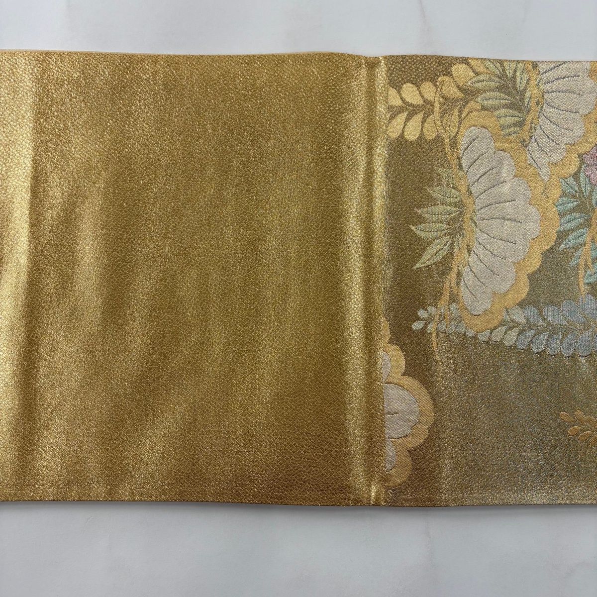 在庫一掃】 【美品】 袋帯 秀品 笠松 草花 金銀糸 箔 金色 六通 正絹