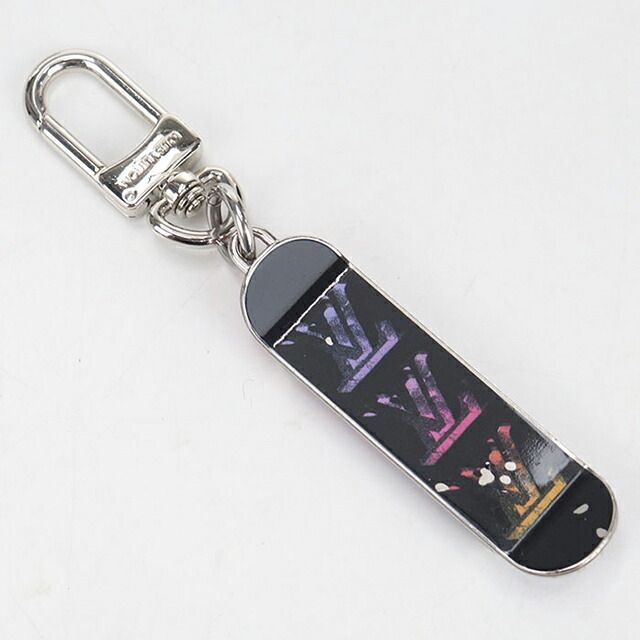 ルイヴィトン LOUIS VUITTON ビジューサック スケートボード MP3269 スケボー バッグチャーム キーホルダー メタル ブラック Louis Vuitton】ルイヴィトン『ビジュー サック・スケートボード