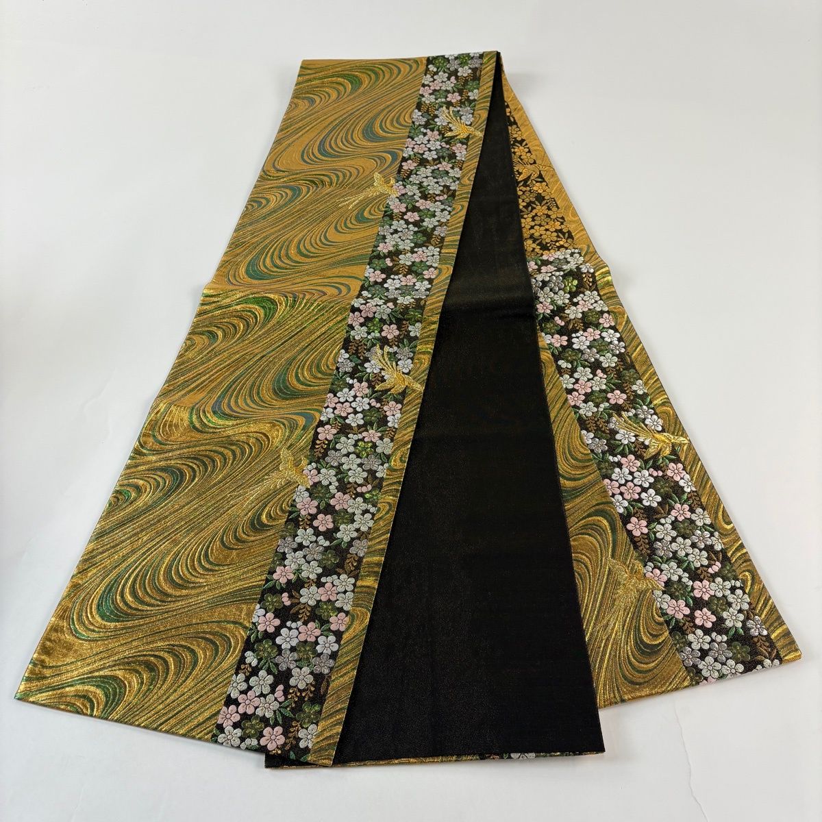 袋帯 六通 秀品 箔 美品 正絹 華文 中古 向かい鳥 金糸 唐織 鳥 薄緑 