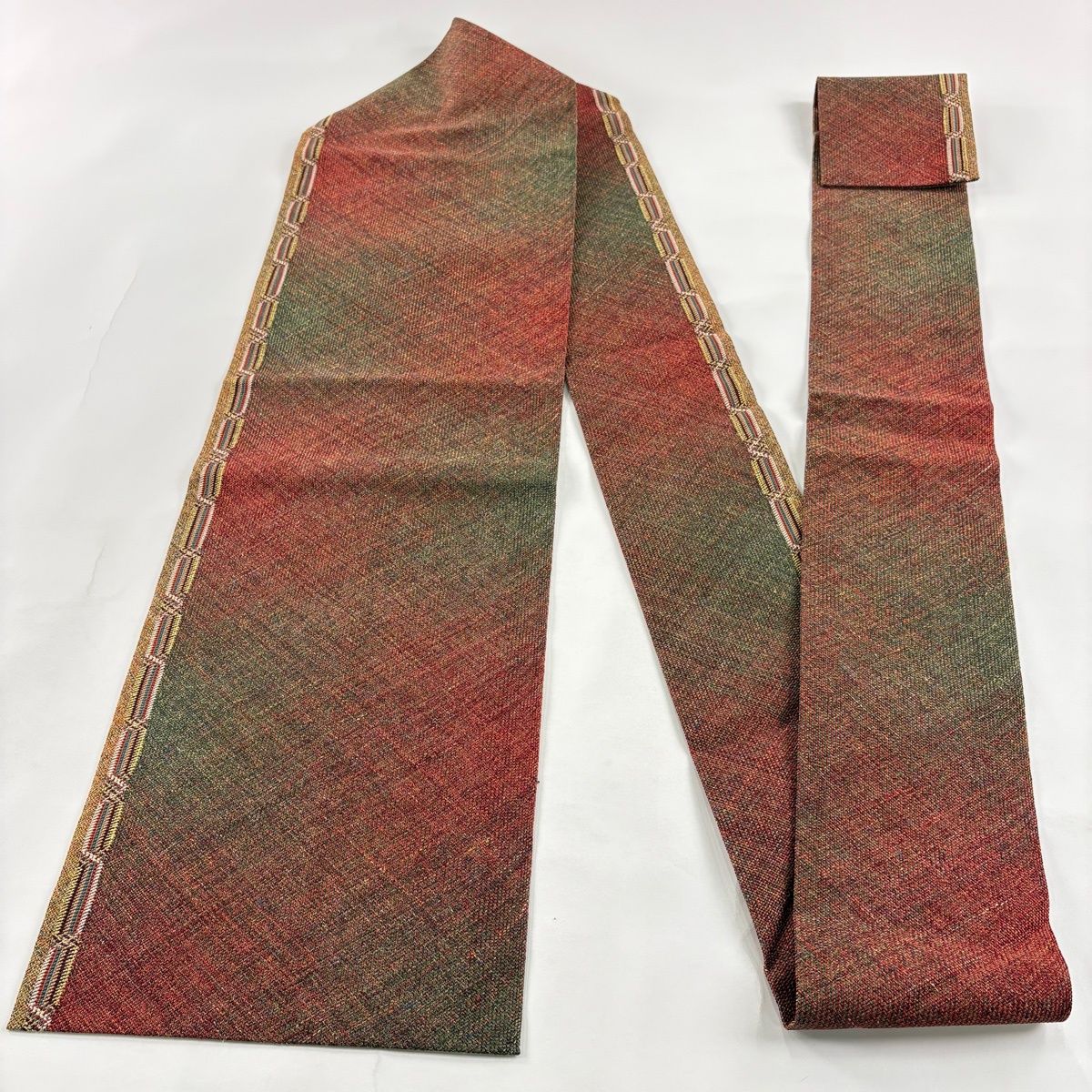 在庫一掃】 【美品】 名古屋帯 秀品 八寸名古屋帯 幾何学模様 金糸 赤